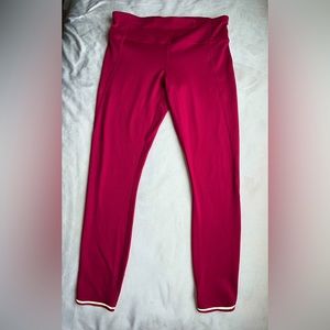 Athleta workout pants size Small. EUC. Side pocket and zippered pocket on back.